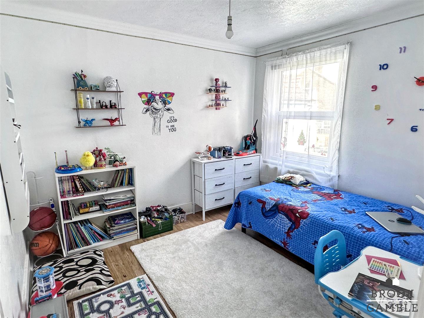 3 Bedroom House - Mid Terrace. Bourne Street in Eastbourne,  11